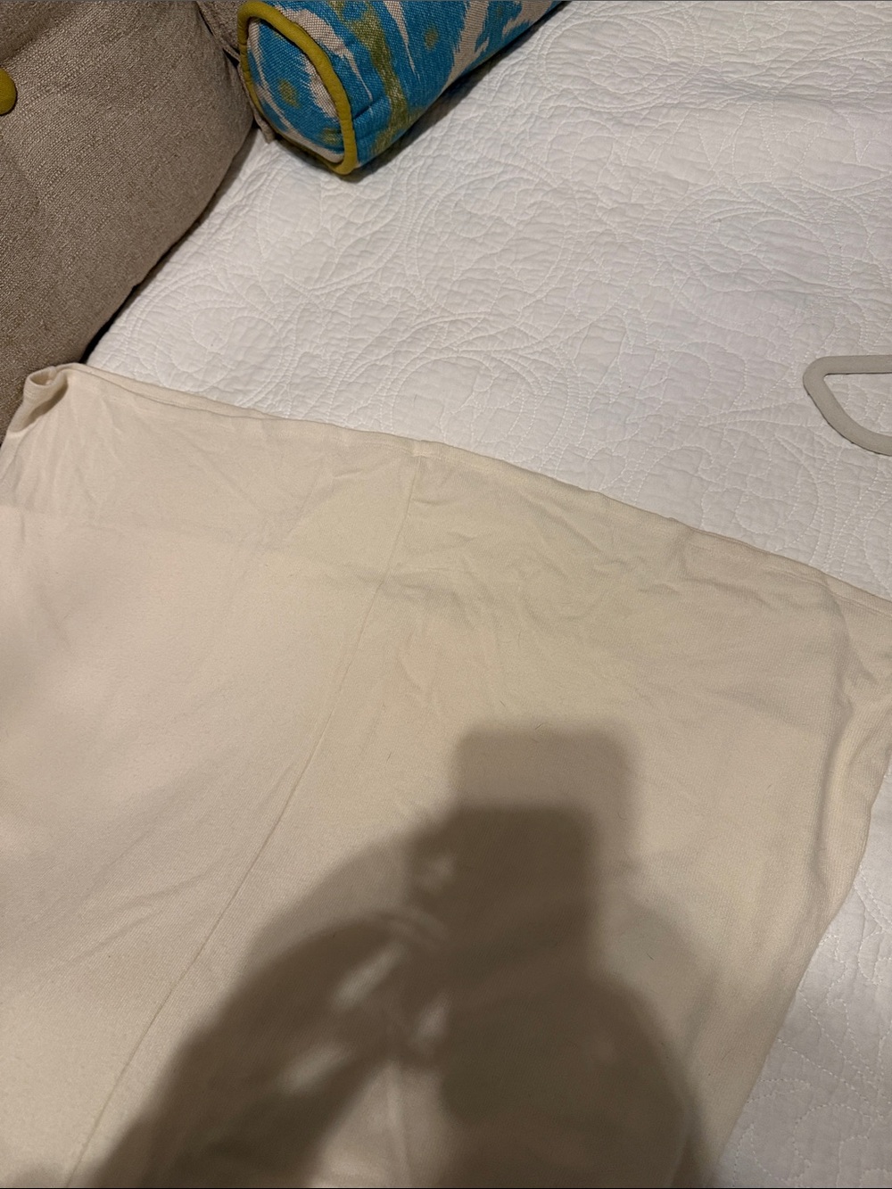 Reformation cream v neck dresss - Picture 4 of 4